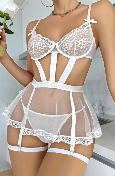 Kadın Beyaz Etekli Bacak Bantlı Fantezi Kostüm 2047