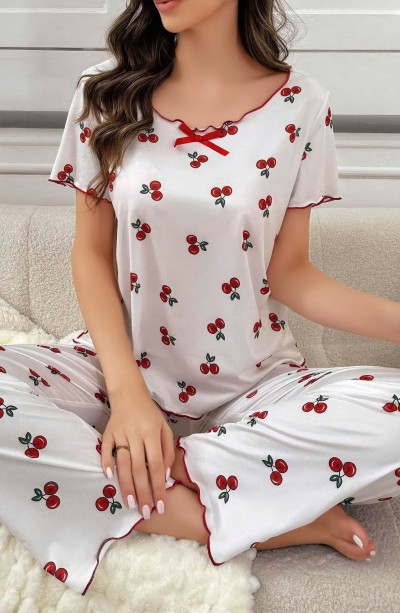 Kadın Beyaz Kiraz Desenli Kısa Kollu Yumuşak Pijama Takımı 5128