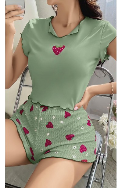 Kadın Yeşil Çilek Desenli Askılı Şortlu Pijama Takım 5004